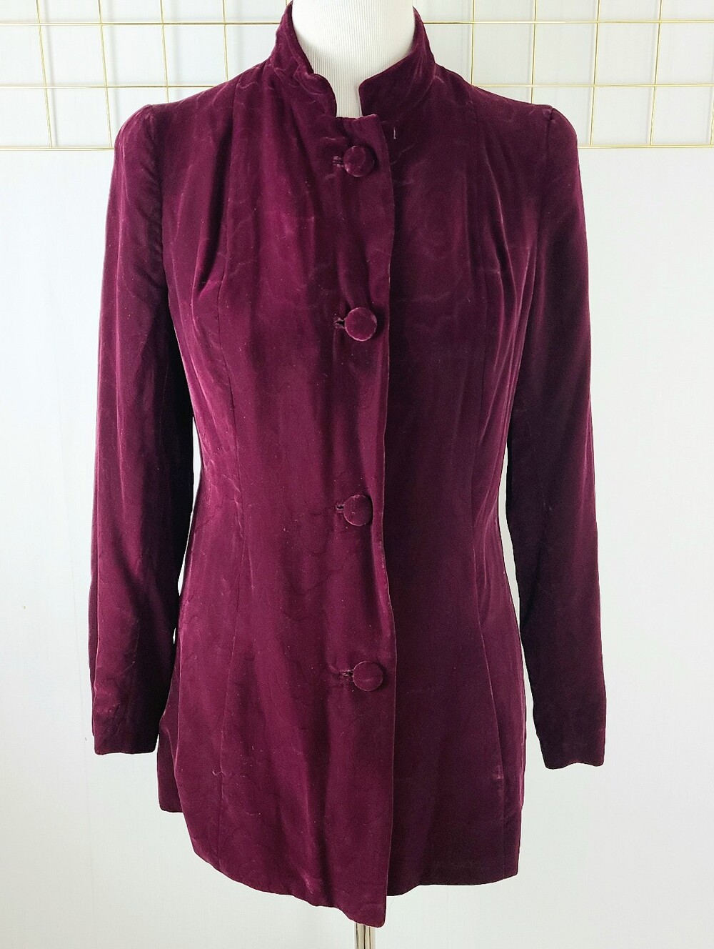 Annacat Made in England Burgundy Embossed Velvet Vintage Longline Regency Blazer